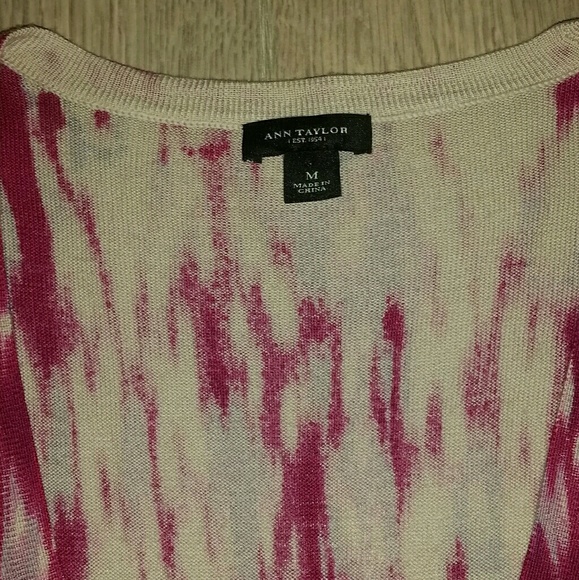 100% Merino Wool Ann Taylor Cardigan - Picture 3 of 5